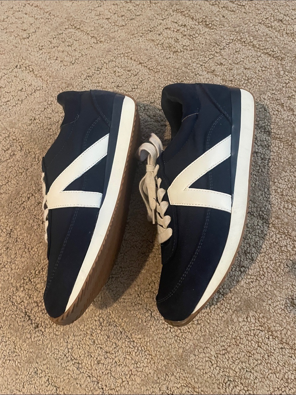 Loft Navy Blue Low-Top Sneakers with White Accent - Picture 3 of 6